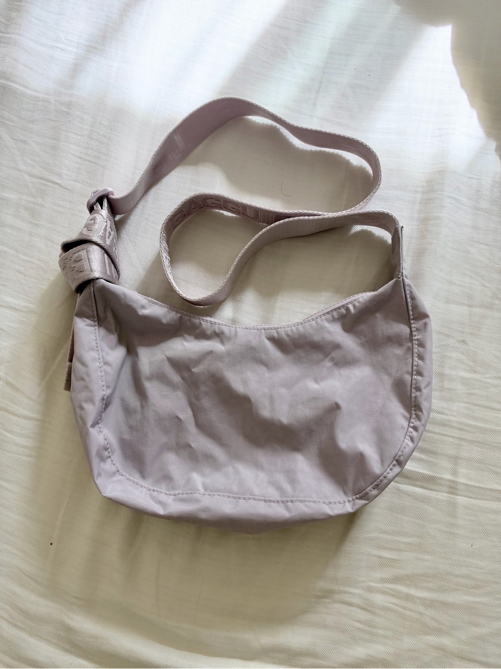BAGGU Small Crescent Bag in Dusty Pink - USED ONCE